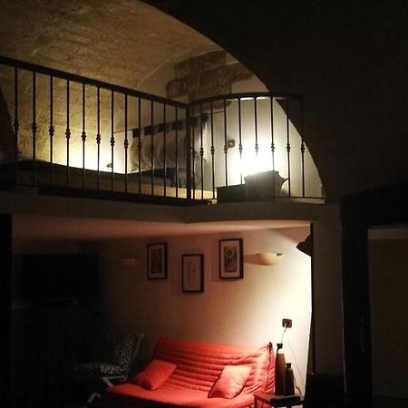 Versosud Cave Bari Dış mekan fotoğraf