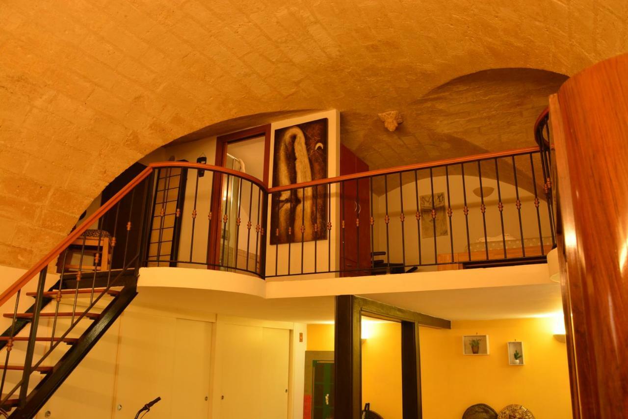 Versosud Cave Bari Dış mekan fotoğraf