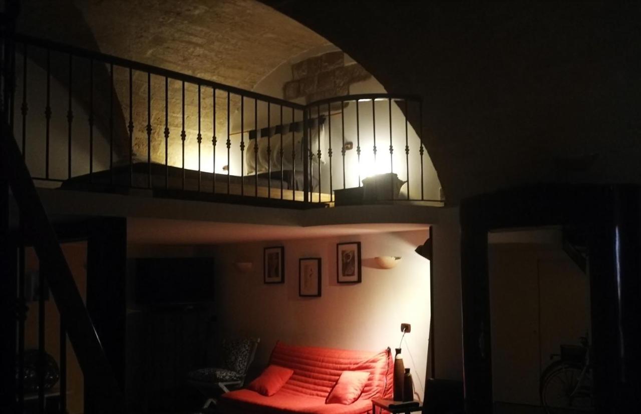Versosud Cave Bari Dış mekan fotoğraf